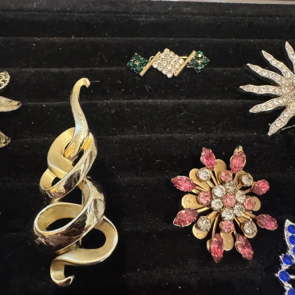 Elegant Vintage Brooch‎ Pin Collection (7) Total